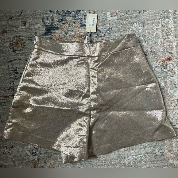 ‼️RARE‼️🎸MAJE🎸🔥NWT🔥 Metallic Silk Blend Shorts in Gold—Size 38 (6 in US) - Picture 3 of 10